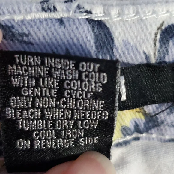 ROZ & ALI Jeans, Straight leg, Floral- Blue/ Yellow on White, Size 12 - Picture 4 of 6